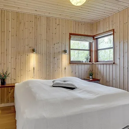 Feriehus Harri - 850m From The Sea By Interhome *