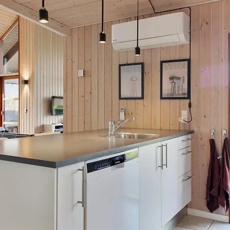 Harri - 850m From The Sea By Interhome Feriehus